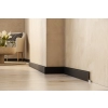 Czarna listwa przypodłogowa PF060B DuroFit Premium Floor